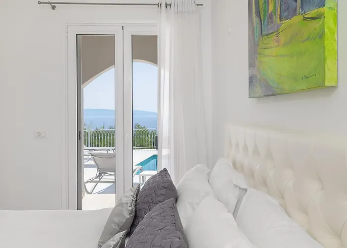 Rabia - Elegant Sea-view Retreat In Mousata, Kefalonia Вилла