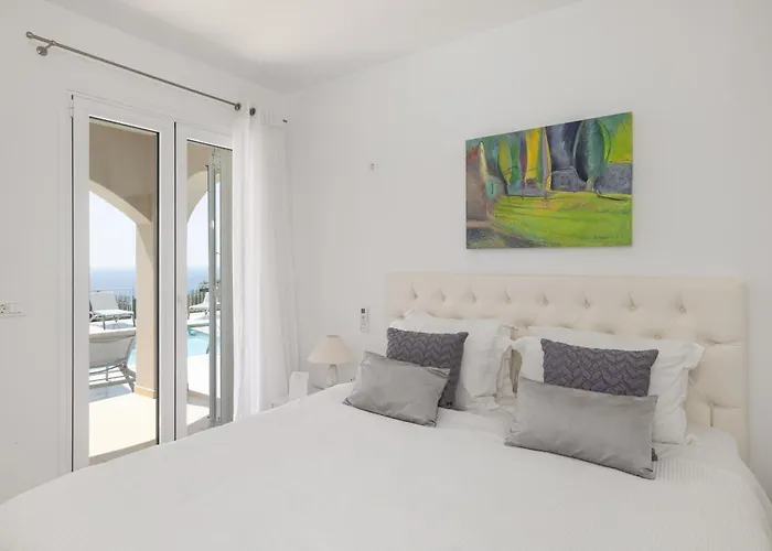 Rabia - Elegant Sea-view Retreat In Mousata, Kefalonia 莫斯塔